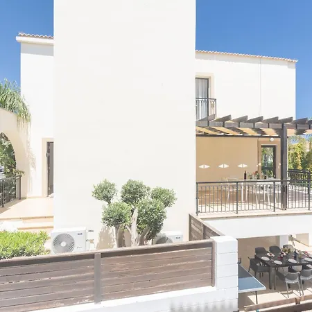 Ferienvilla Fuer 10 Personen In Protaras